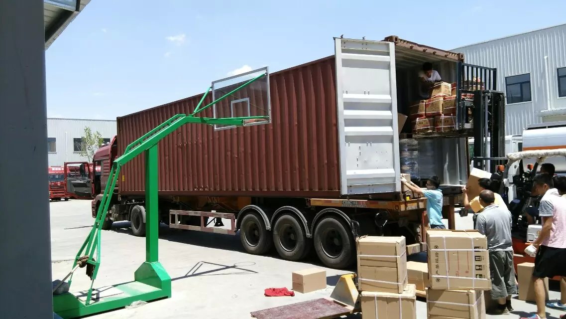 Container Loading --sinotruk parts