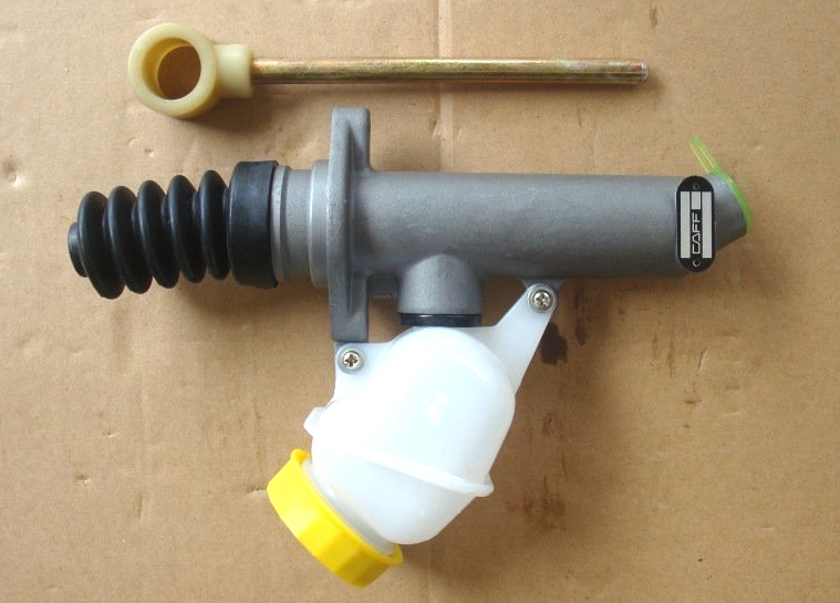 WG9719230013-1,CLUTCH MASTER CYLINDER,  SINOTRUK SPARE PARTS