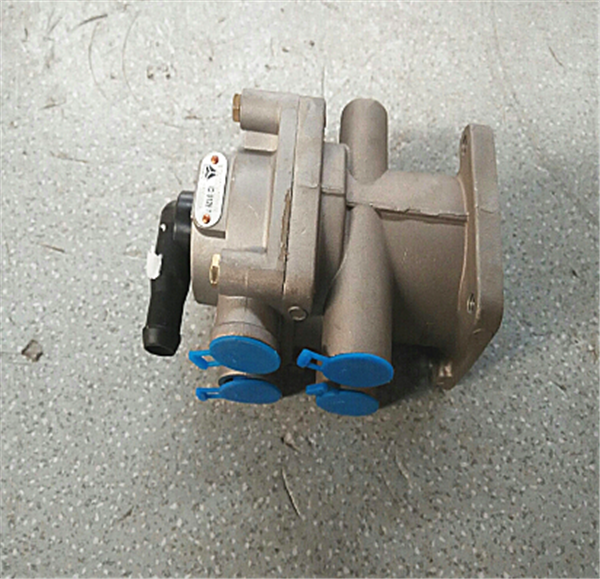 WG9000360502,  BRAKE MASTER VALVE, HOWO TRUCK PARTS