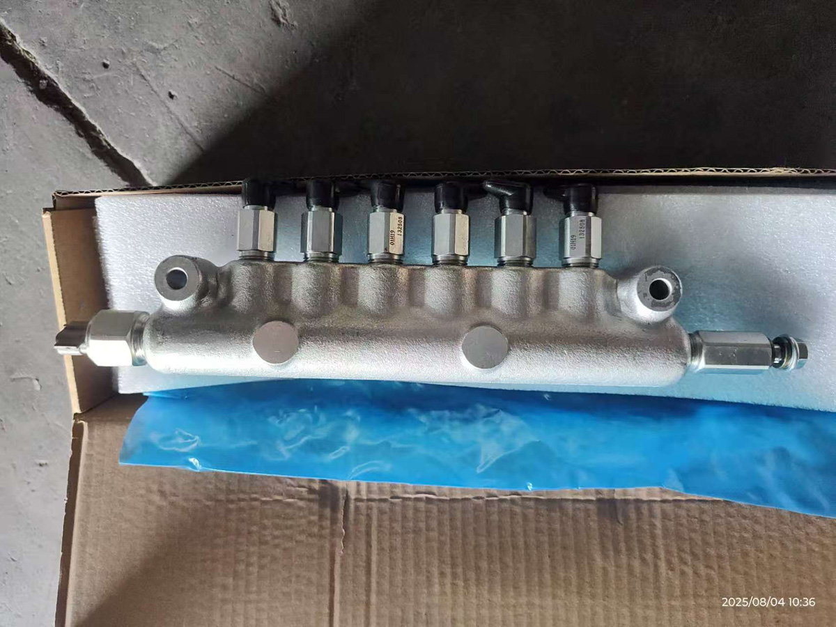 R61540080016